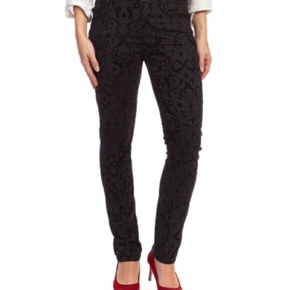 Levi's Denim - Levis Mid Rise Skinny Velvet Flocked Floral Black jeans sz 10